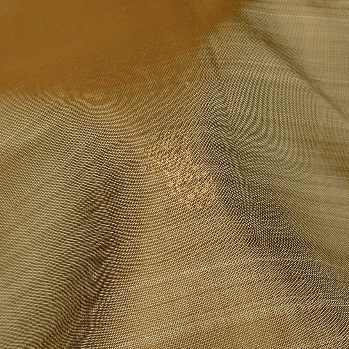 Metallic Olive and Ivory Kanchipuram Silk Saree